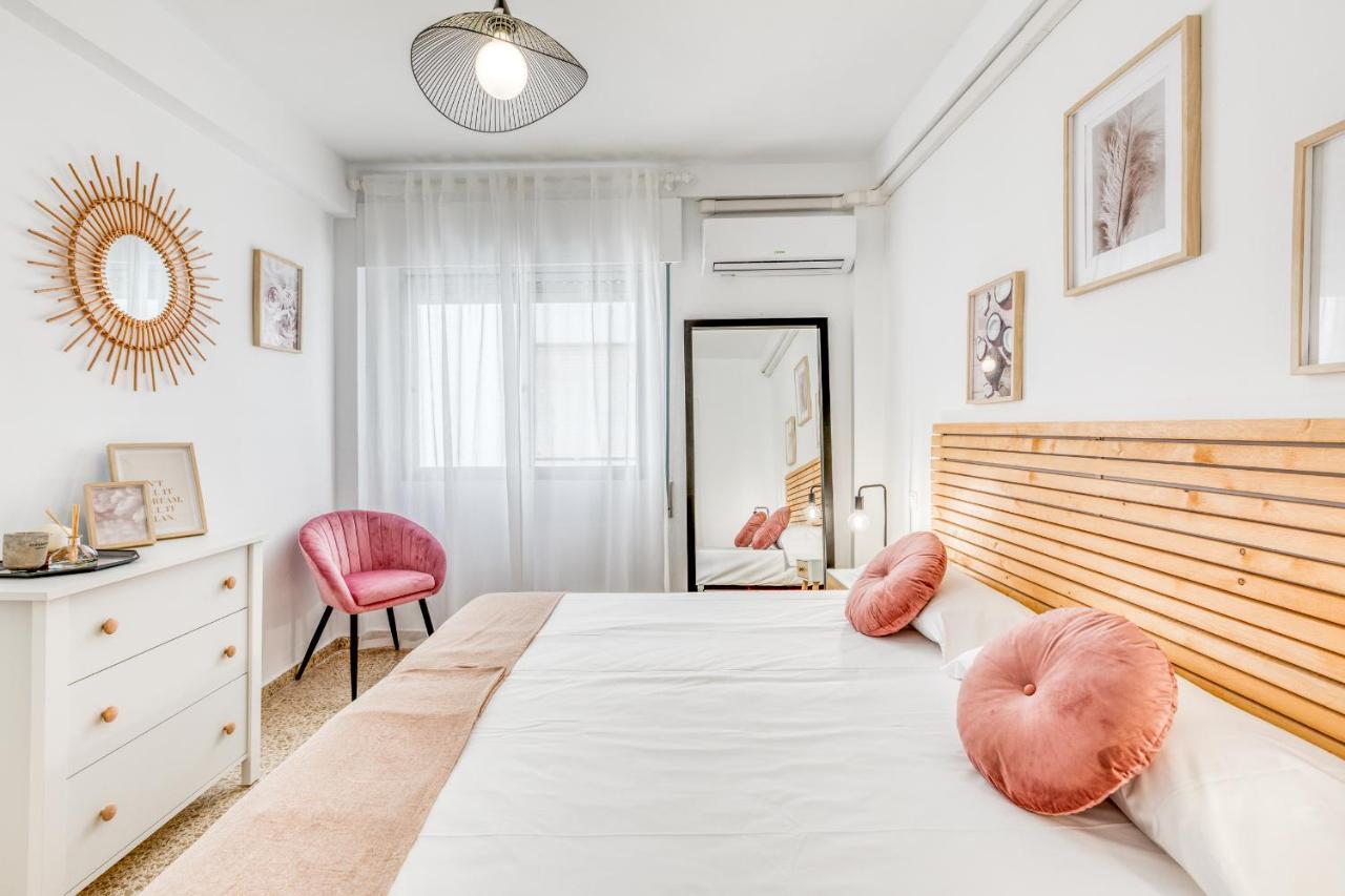 Hanami Avenida De Espana Beach Front - Mountain View إِستيبونا المظهر الخارجي الصورة
