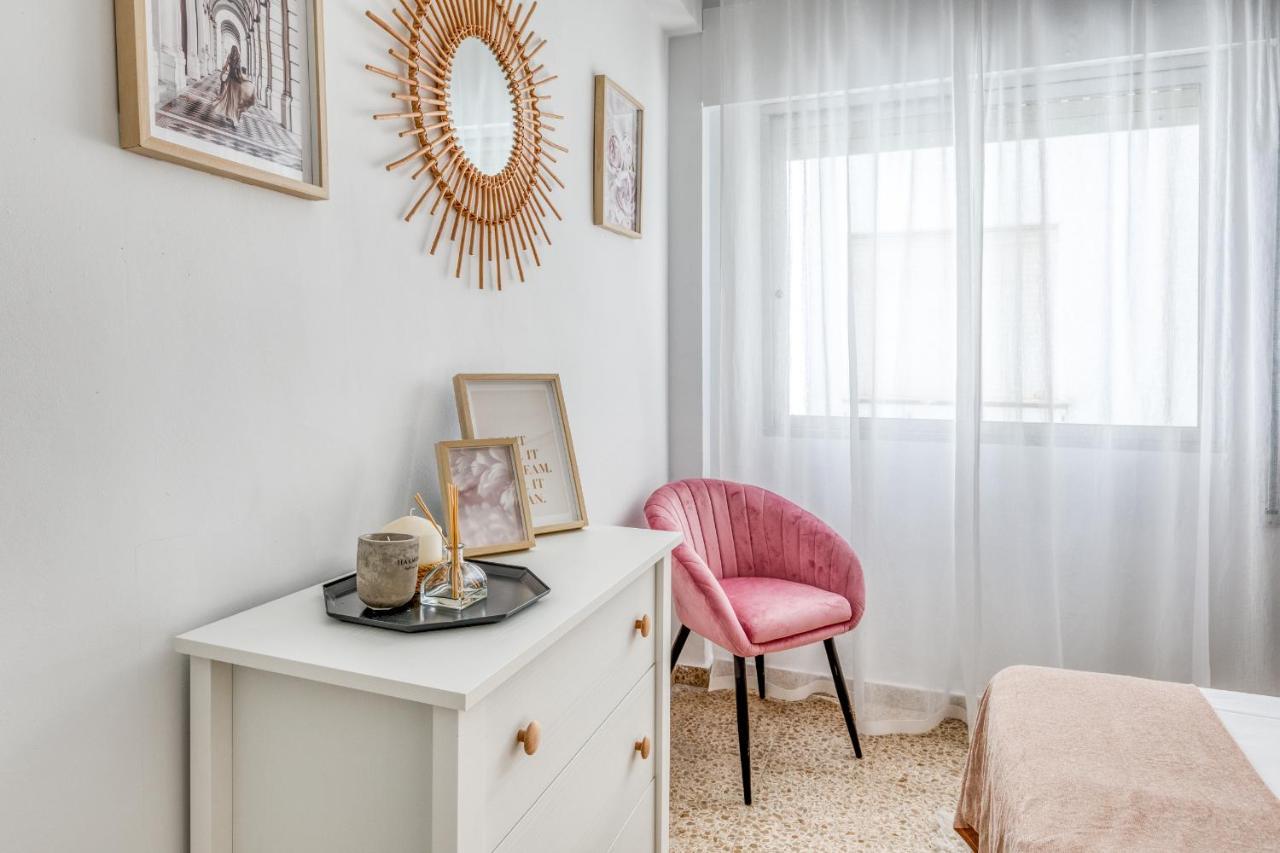 Hanami Avenida De Espana Beach Front - Mountain View إِستيبونا المظهر الخارجي الصورة